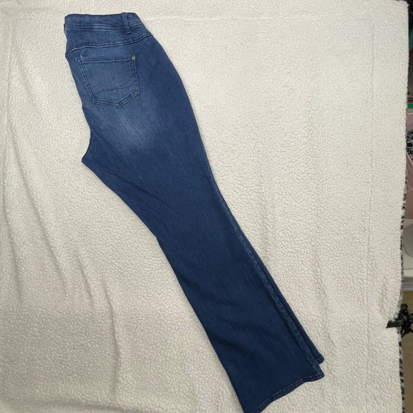 Women’s EST 1946 Denim Classic 16W Blue Jeans - Picture 6 of 12